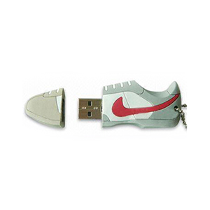Pendrive en forma de zapatilla